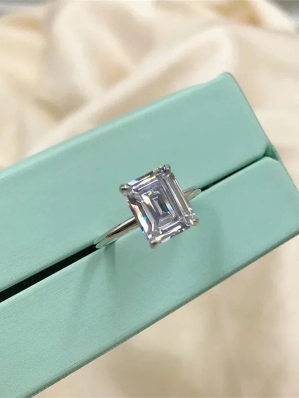 5.34Ct EMERALD Cut VVS Horizontal Setting Solitaire 925 Ring Size 5